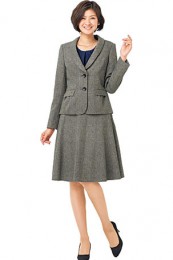 セシールスーツコーデ2