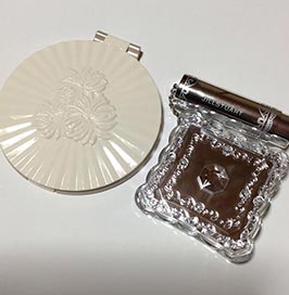 ポール&ジョーコンパクトミラー1