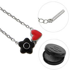 マリークワントネックレス2