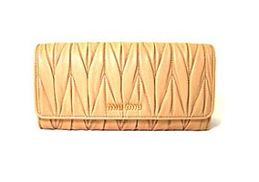 ミュウミュウ財布2