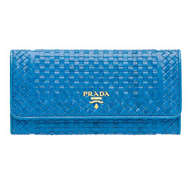 プラダ財布3