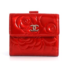 シャネル二つ折り財布2