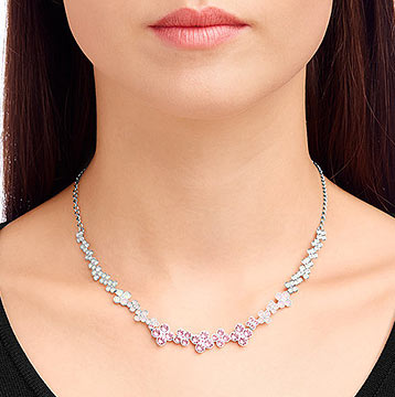 スワロフスキーネックレス1