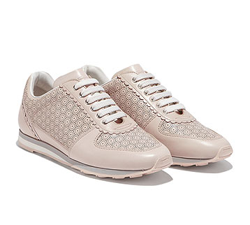 フェラガモ高級スニーカー