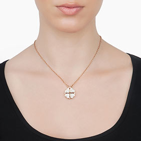 フォリフォリクローバーネックレス