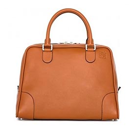 ロエベ通勤バッグ1