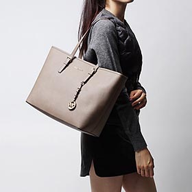 マイケルコース通勤バッグ1