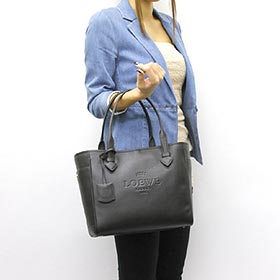 ロエベ通勤バッグ3