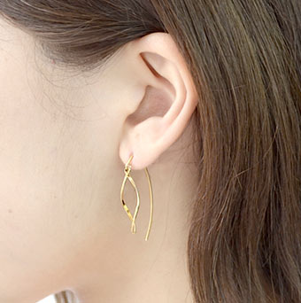 ブルームピアス1