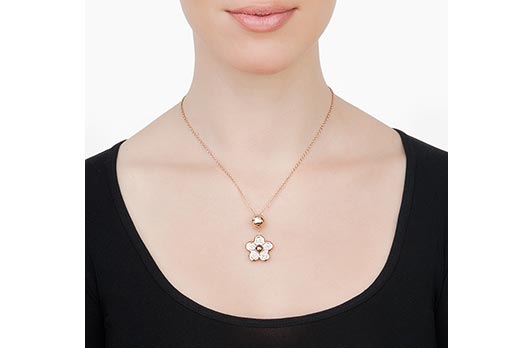 フォリフォリネックレス