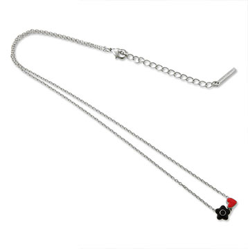 マリークワントネックレス1