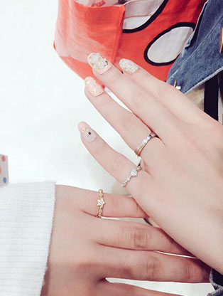 お揃いピンキーリング