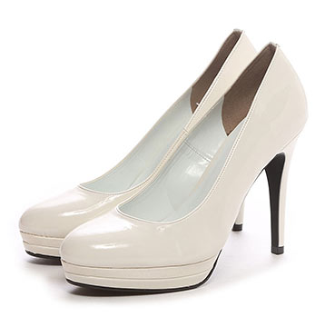 フラッグジェイパンプス