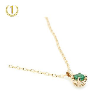 エメラルドの１粒ネックレス