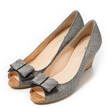 モード・エ・ジャコモパンプス