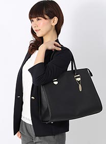 スーツカンパニー通勤バッグ