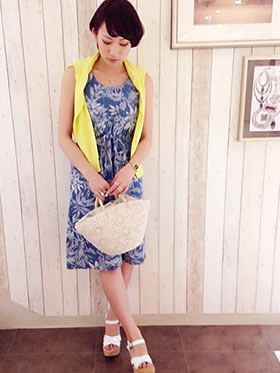 花柄かごバッグコーデ4