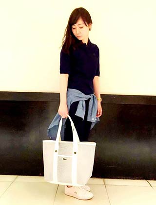 ラコステスニーカー通勤コーデ