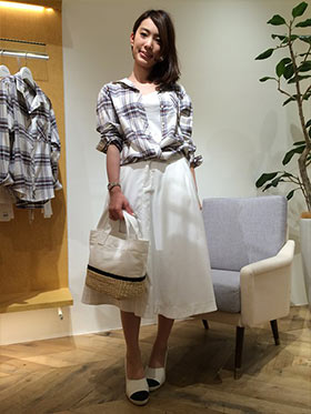 白かごバッグコーデ3