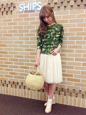 ベージュかごバッグコーデ8