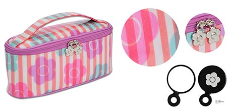 マリークワントバニティポーチ1