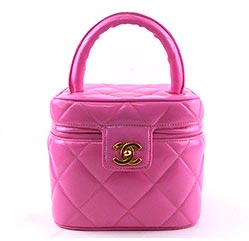 シャネルバニティケース2