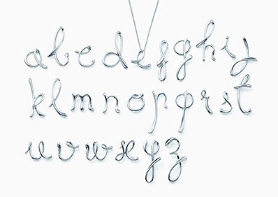 ティファニーイニシャルネックレス