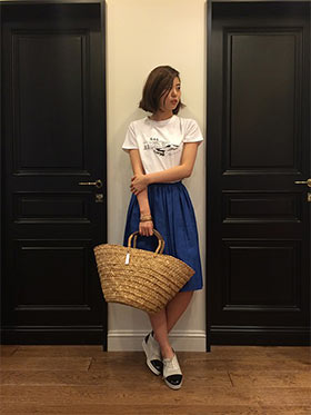 ベージュかごバッグコーデ6