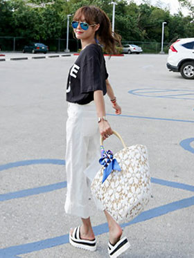 花柄かごバッグコーデ1
