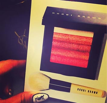 BOBBIBROWNチークプレゼント