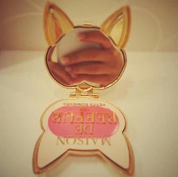 ネコチークプレゼント