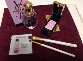 イヴサンローランアイシャドウプレゼント1