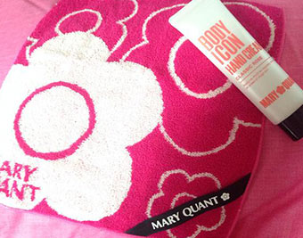 マリークワントハンカチプレゼント1