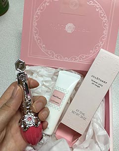 ジルスチュアートグロスプレゼント1