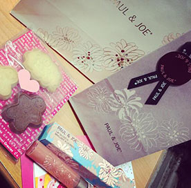 ポール＆ジョーネイルプレゼント3