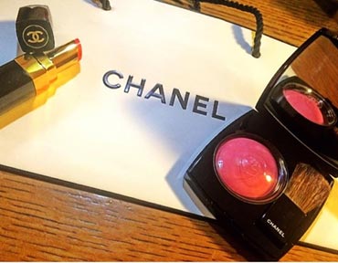 シャネルチークプレゼント2