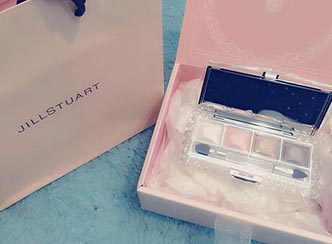 ジルスチュアートアイシャドウプレゼント3