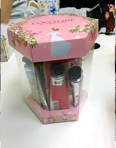 ロクシタンハンドクリームプレゼント8