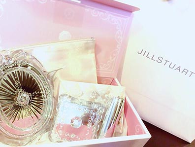 ジルスチュアートチークプレゼント2