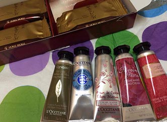 ロクシタンハンドクリームプレゼント1