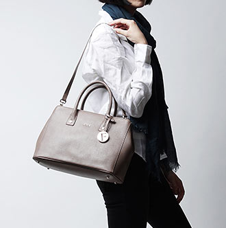 フルラ通勤トートバッグ2