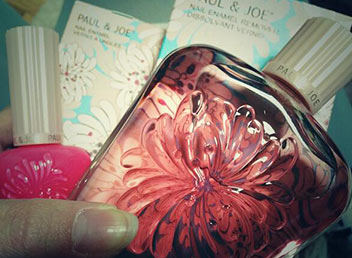 ポール＆ジョーネイルプレゼント1