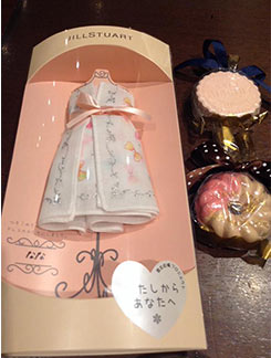 ジルスチュアートハンカチプレゼント3