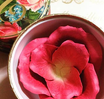 ラデュレチークプレゼント3