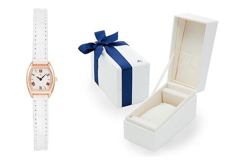 ４℃ホワイト腕時計3