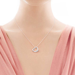 ティファニーネックレス1