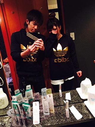 アディダスパーカーペアルック3