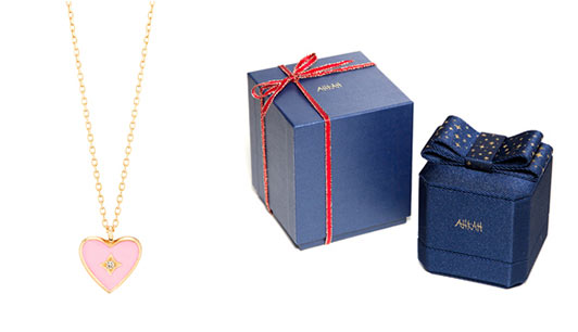 アーカークリスマス限定ネックレス1