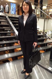 女性リクルートスーツコーデ-パンツ5