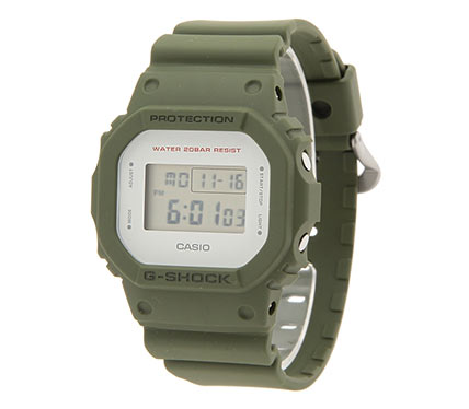 デジタル腕時計2